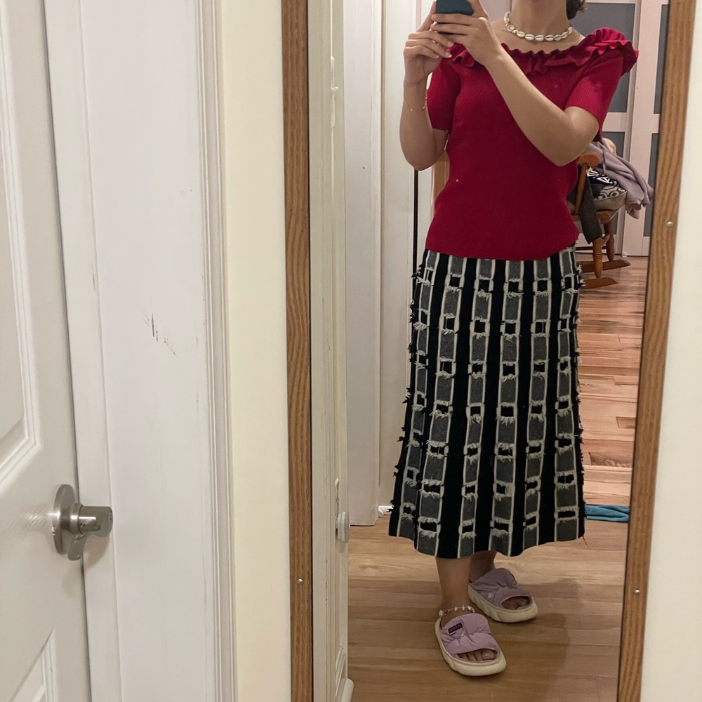 Stylish Black and White Women's Skirt